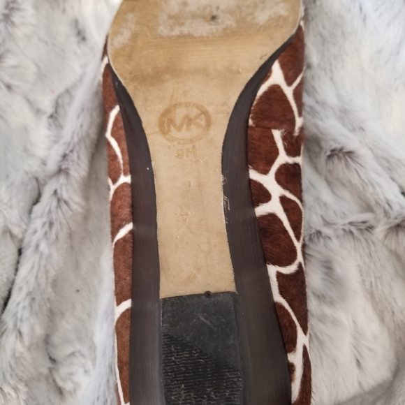 Michael Kors Beverly Demi Wedge Cow Hair Giraffe Print Peep Toe Slip-On Sz 9 - Picture 10 of 14